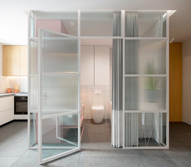 舒适的白色小公寓装修设计 小空间也可以很大很舒适