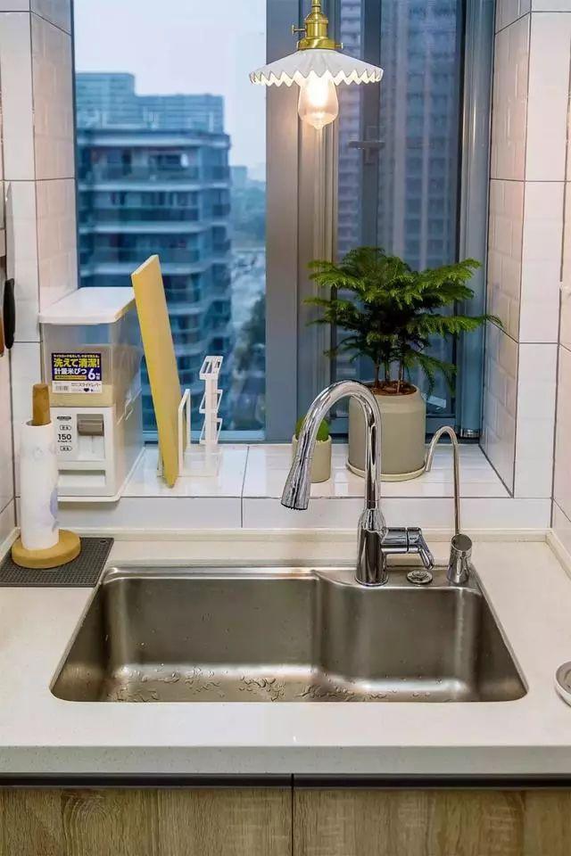 家装3室1厅装修效果图 家就应该是随处可见温馨舒适