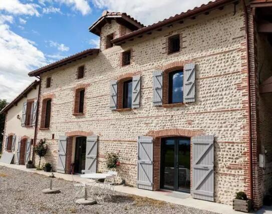 钢结构的房子太过冷硬?看过这家后感觉便不一样